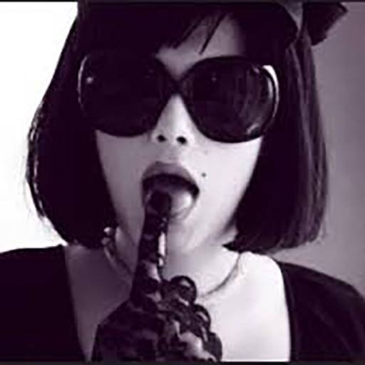 delete Сола Монова